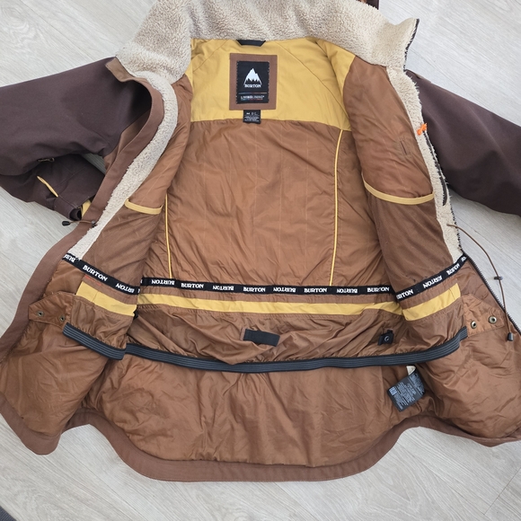 Burton Snow Jacket Women's - Picture 2 of 6